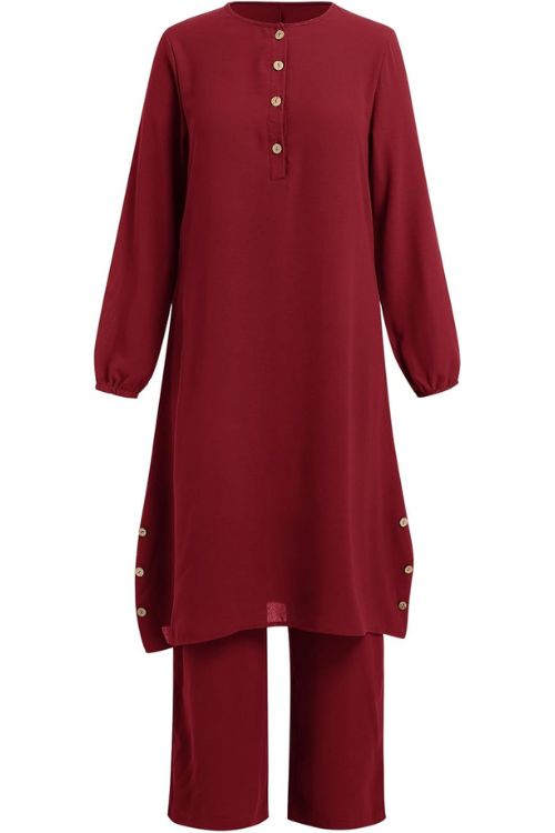 Women's Modest  Two-Piece Outfit - Long Tunic and Wide-Leg Pants Set